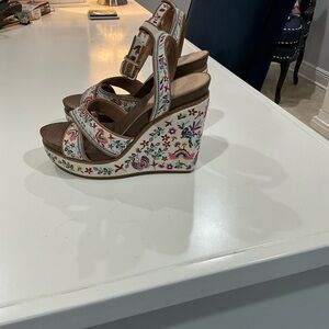 Gianni Bini Wedges size 8.5.  Worn once.